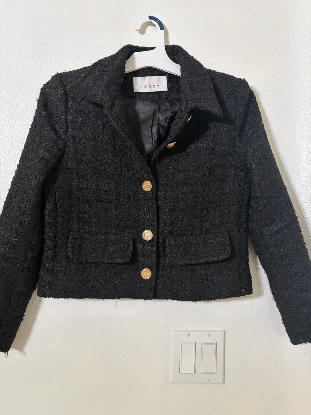 LANCY Black Cropped Bouclé Tweed Jacket Wool Blend Gold Buttons- Fits US S (4/6) - Picture 2 of 7